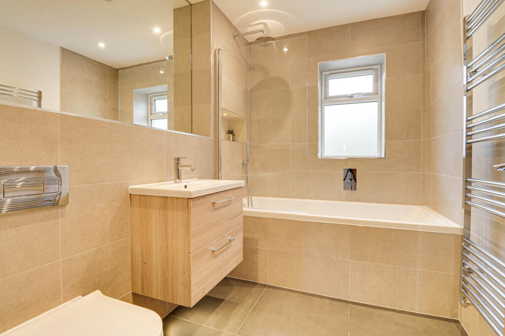 Additional image 16 of Harpenden Rise, Harpenden, AL5