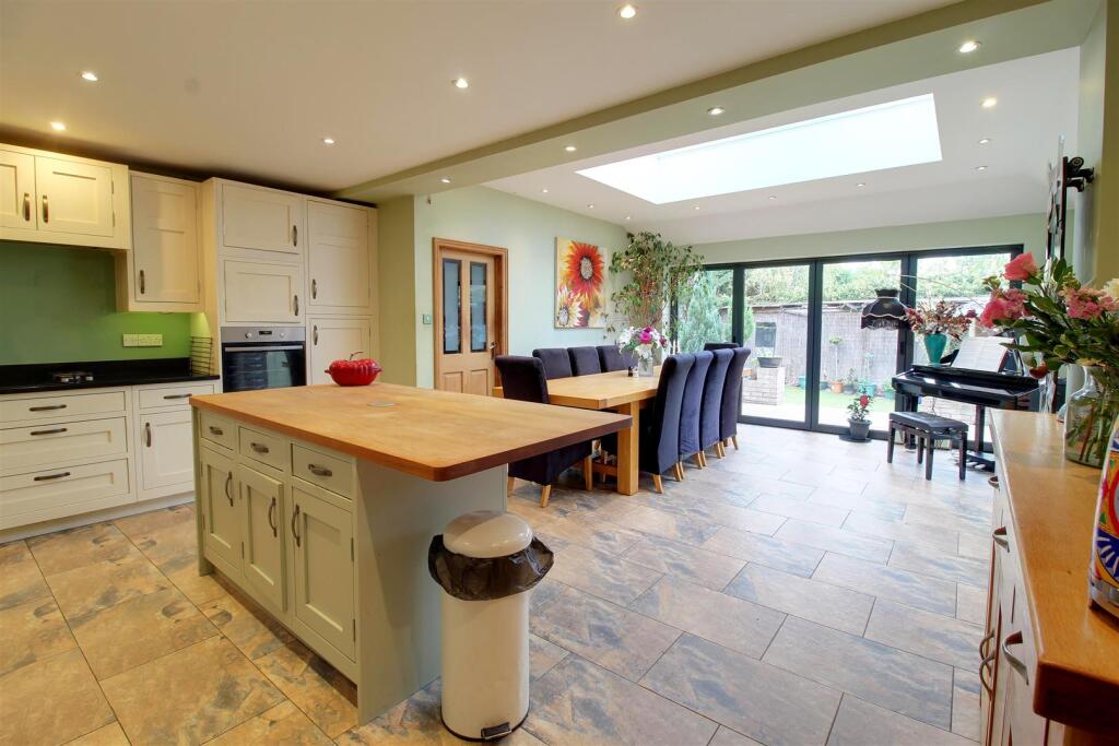 Additional image 6 of Dixons Hill Road, Welham Green