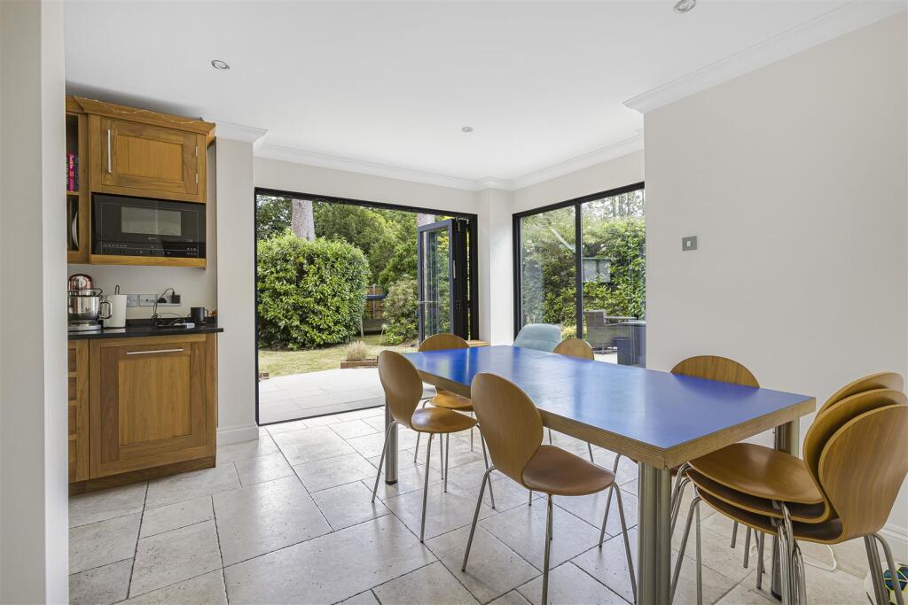 Additional image 7 of Pine Grove, Brookmans Park