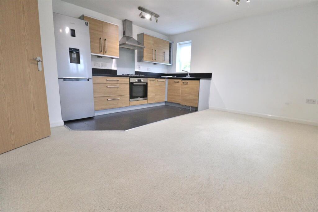 Additional image 8 of Great North Road, Hatfield