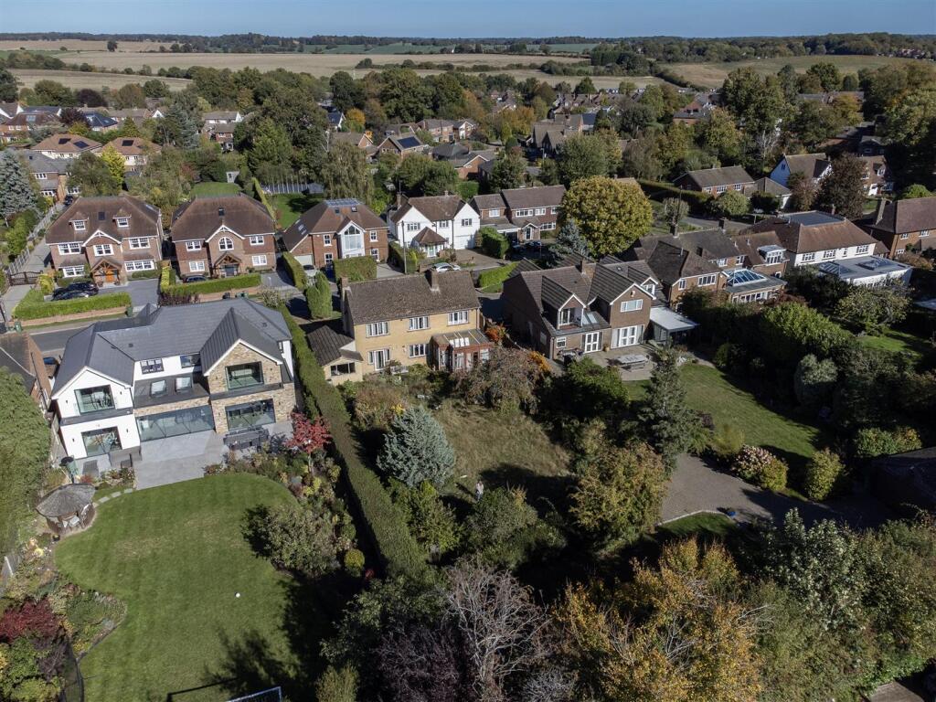 Additional image 6 of Wood End Road, Harpenden