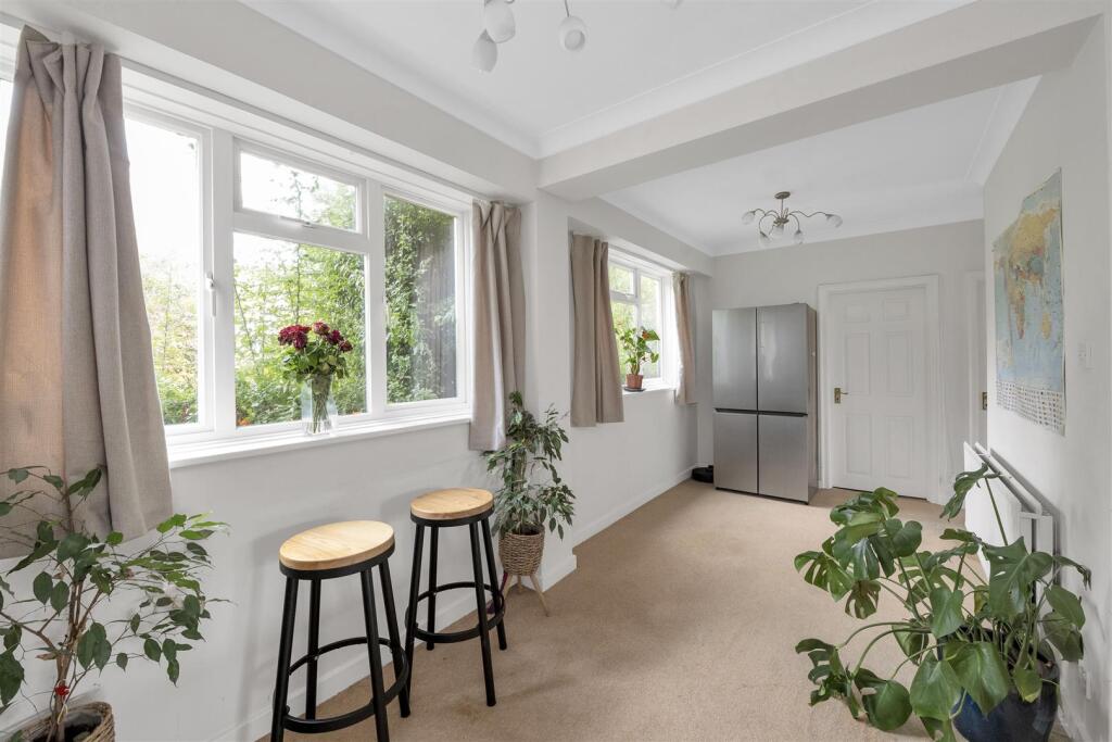 Additional image 5 of Oakfield Road, Harpenden