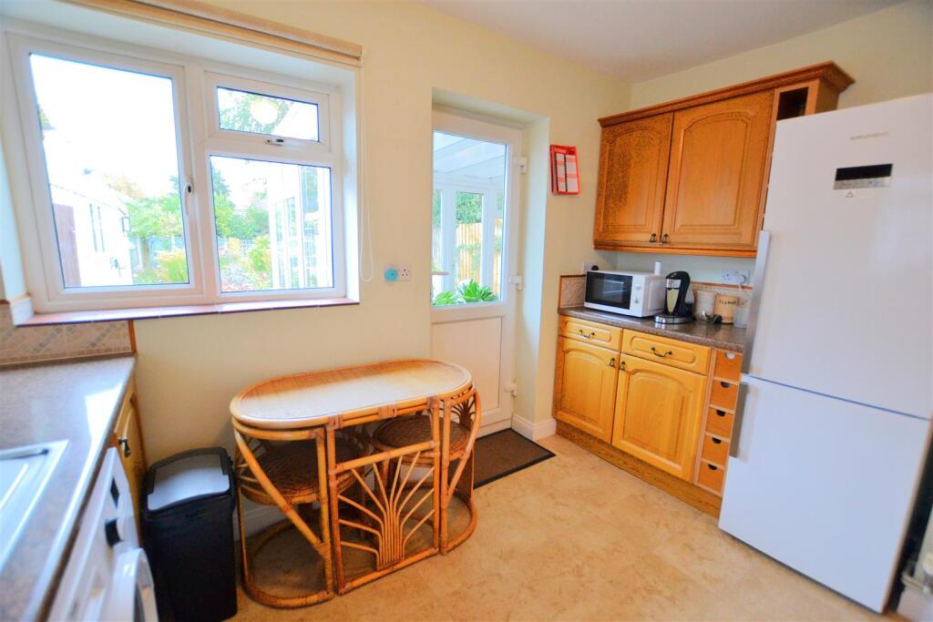 Additional image 15 of Pooleys Lane, Welham Green