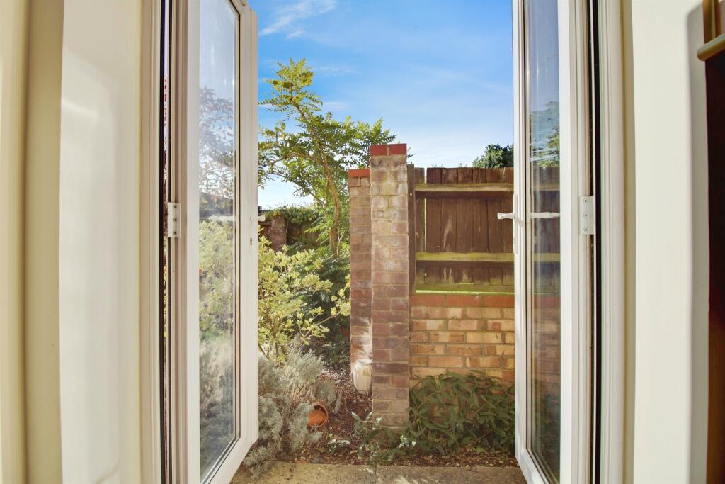 Additional image 12 of Howlands, Welwyn Garden City