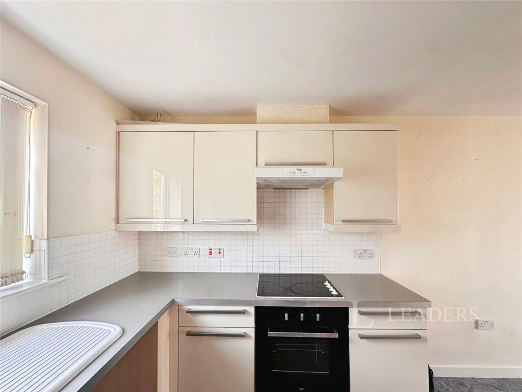 Additional image 13 of Balmoral Way, B14