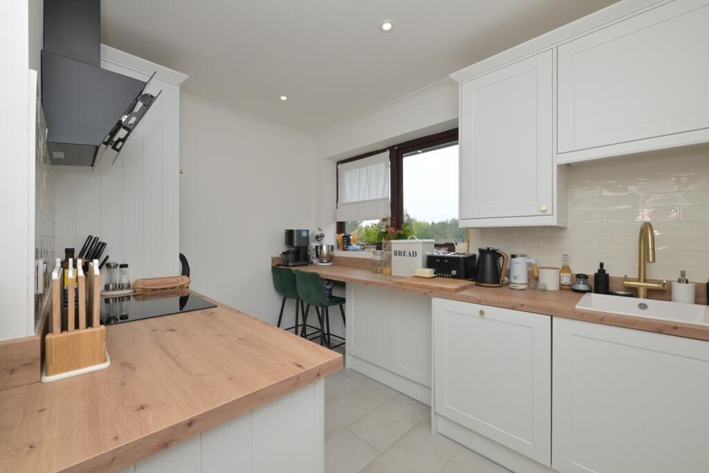 Additional image 5 of Hatfield Road, Smallford, St Albans, Herefordshire