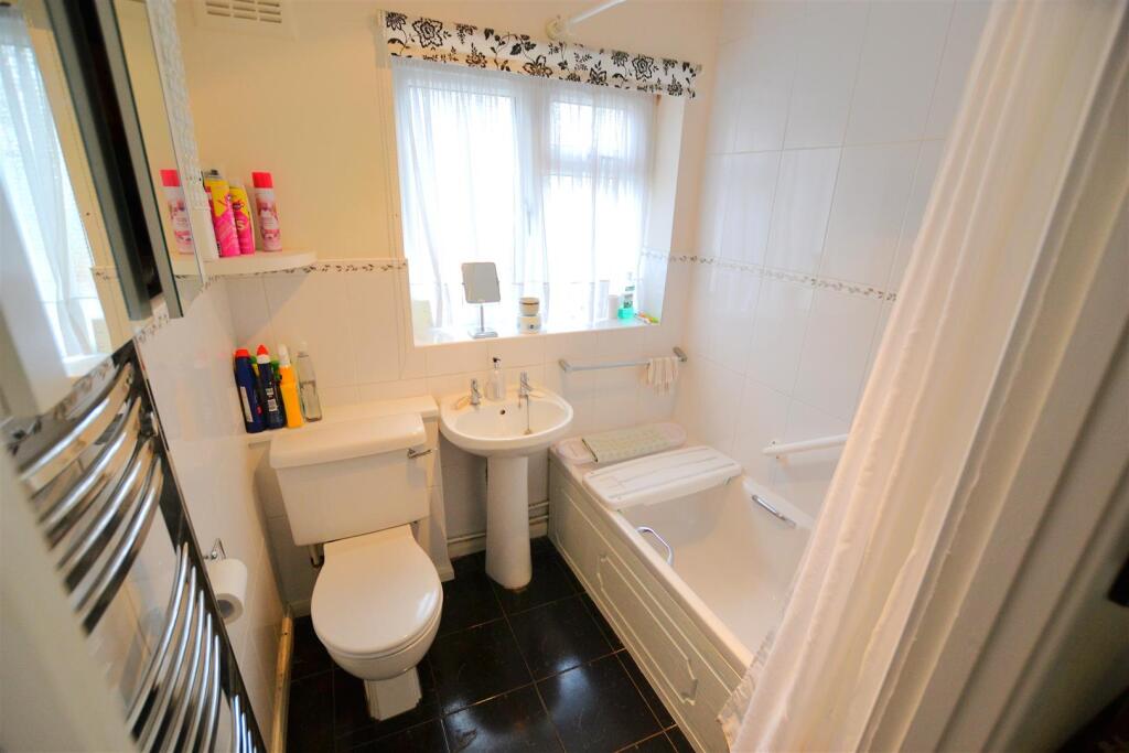 Additional image 22 of Pooleys Lane, Welham Green