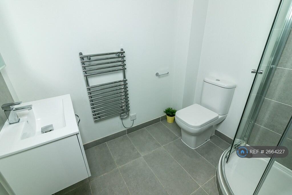 Additional image 7 of Great North Road, Hatfield, AL9