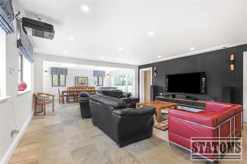 Additional image 28 of Bulls Lane, Brookmans Park, Hertfordshire, AL9