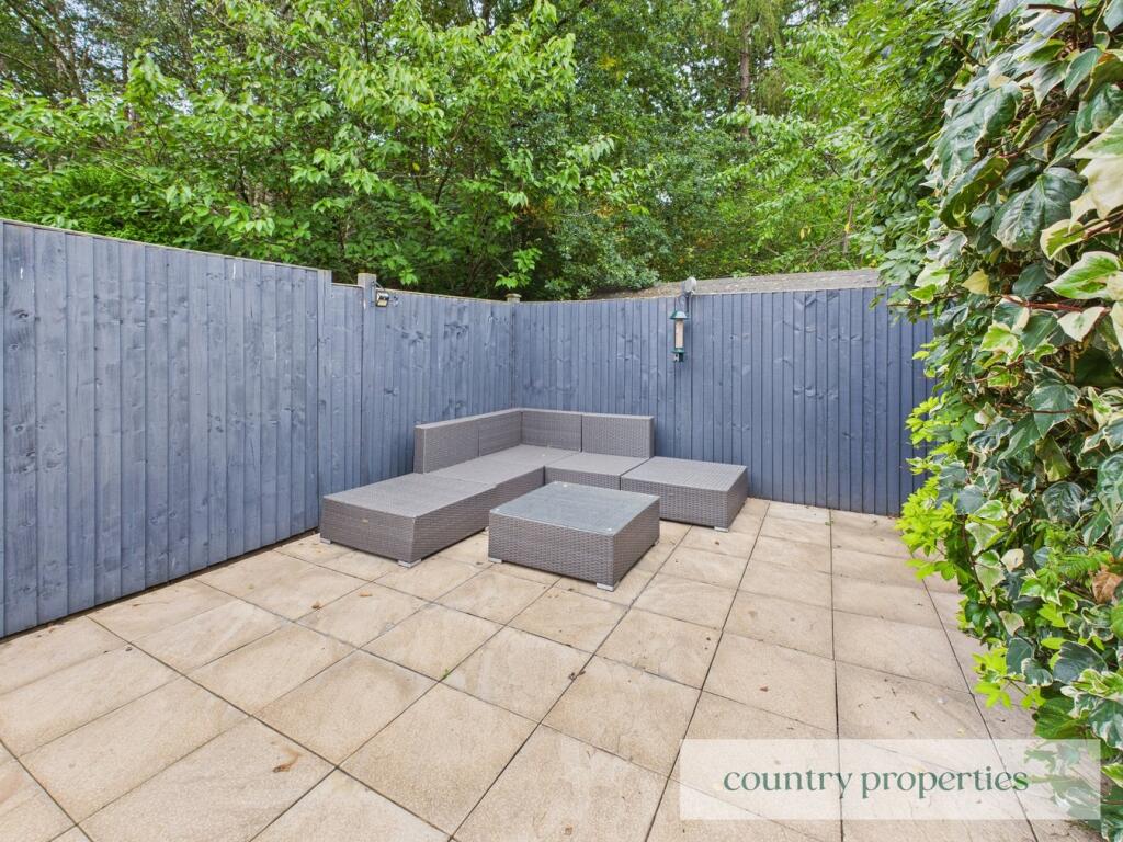 Additional image 18 of Yew Grove, Welwyn Garden City, AL7