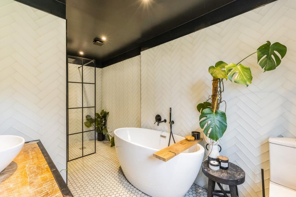 Additional image 11 of Old Watling Street, Flamstead, St. Albans