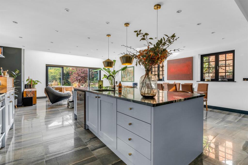 Additional image 6 of Rosecroft Lane, Welwyn