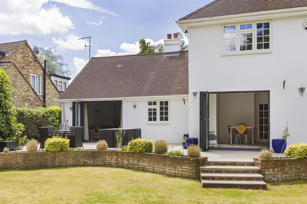 Additional image 40 of Pine Grove, Brookmans Park