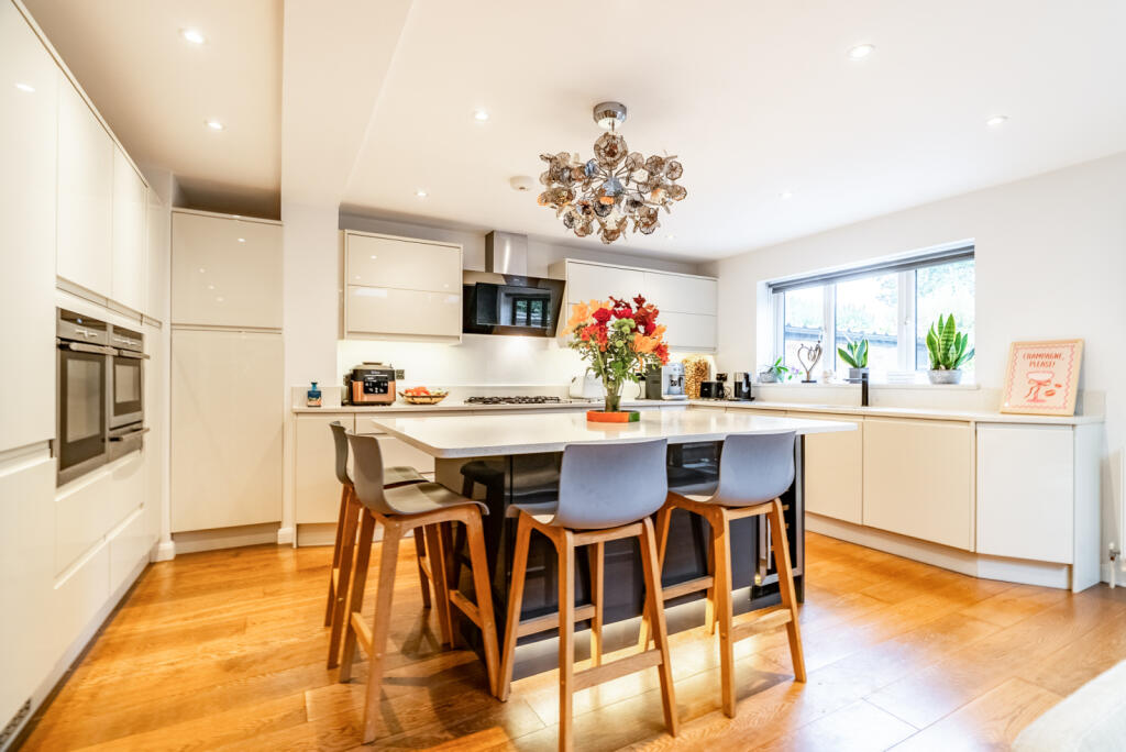 Barnfield Road, St. Albans, Hertfordshire, AL4