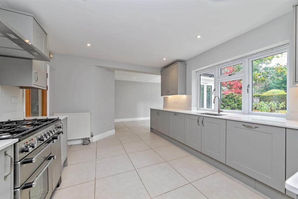 Additional image 35 of Sheppards Close, St Albans