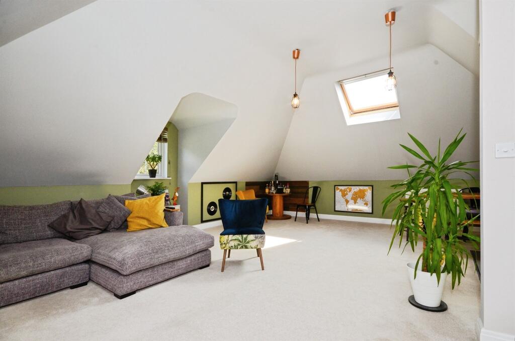 Additional image 12 of Millstone Way, Harpenden