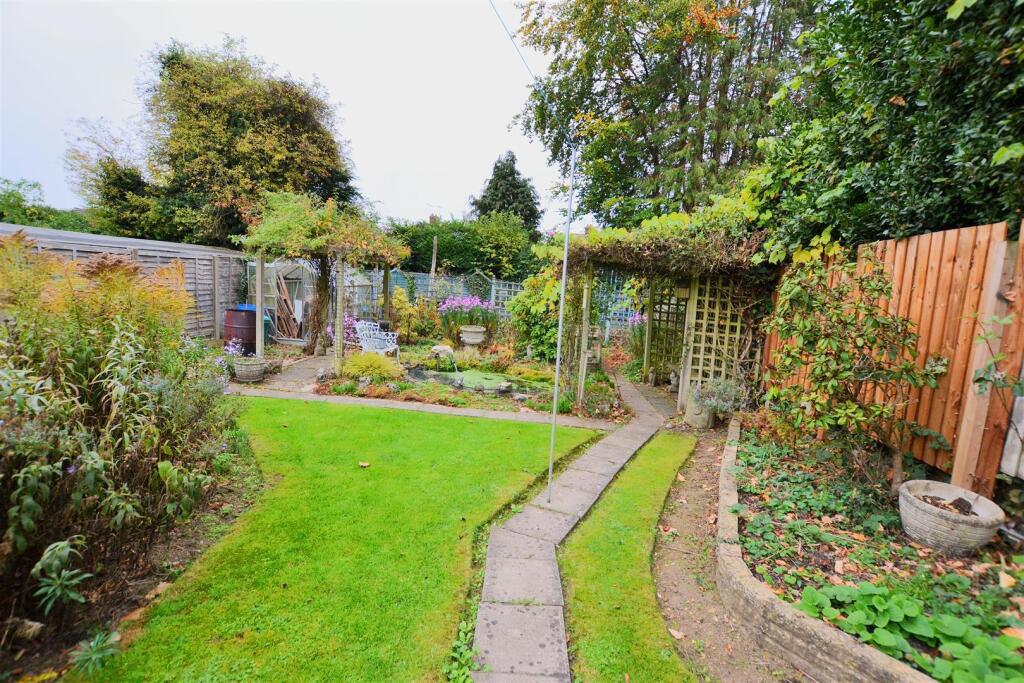 Additional image 25 of Pooleys Lane, Welham Green