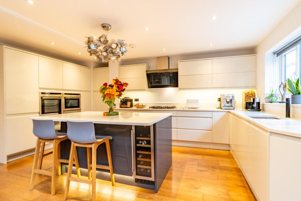 Additional image 8 of Barnfield Road, St. Albans, Hertfordshire, AL4