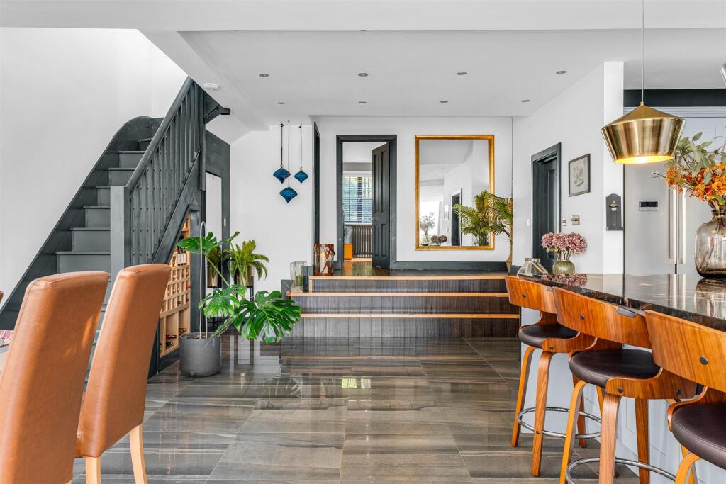 Additional image 13 of Rosecroft Lane, Welwyn