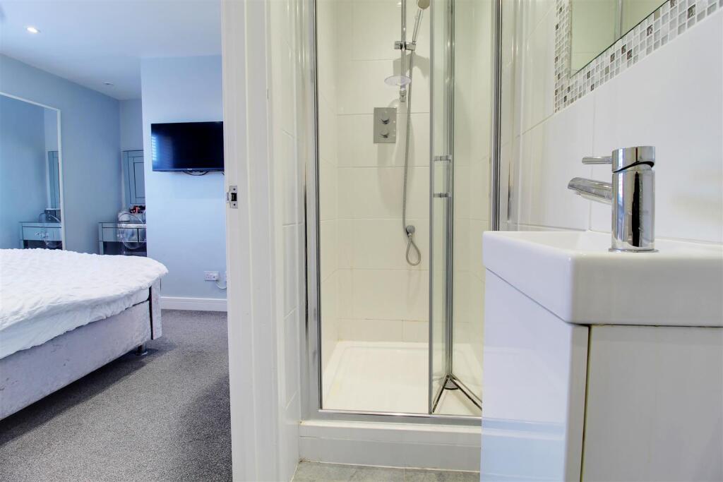 Additional image 15 of 26 Welham Manor, Welham Green