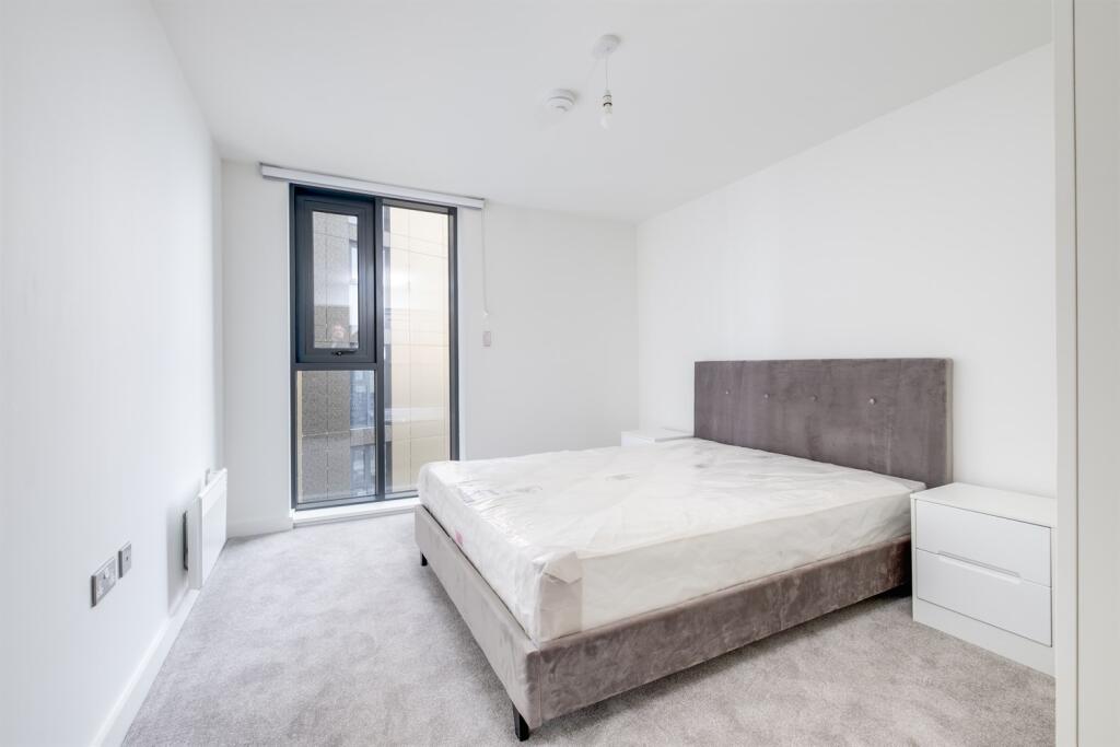 Additional image 8 of The Bank II, B16