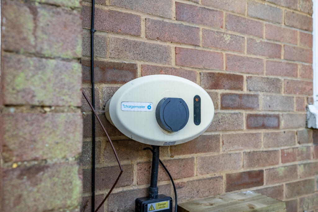 Additional image 12 of Woollam Crescent, St. Albans, Hertfordshire, AL3