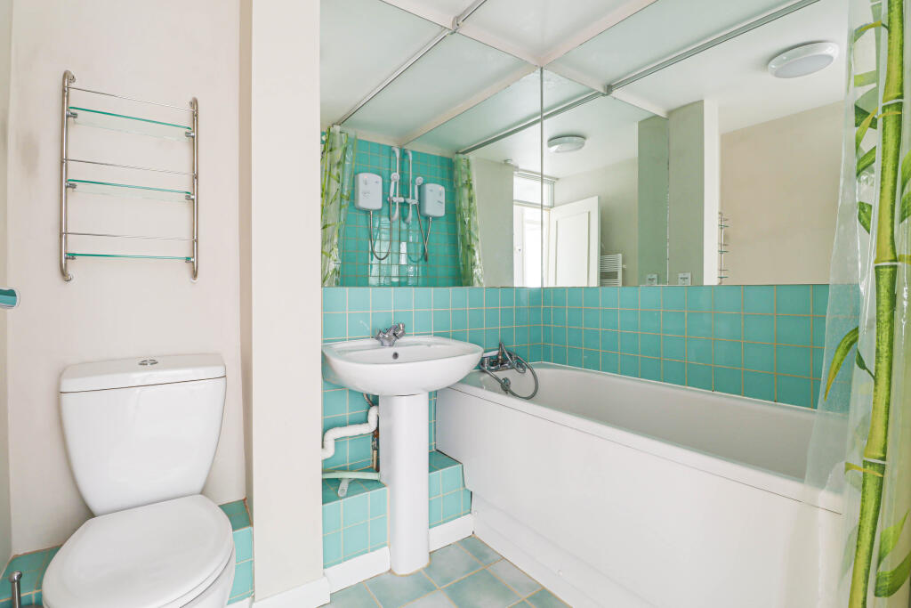 Additional image 9 of Douglas Road, Harpenden, AL5