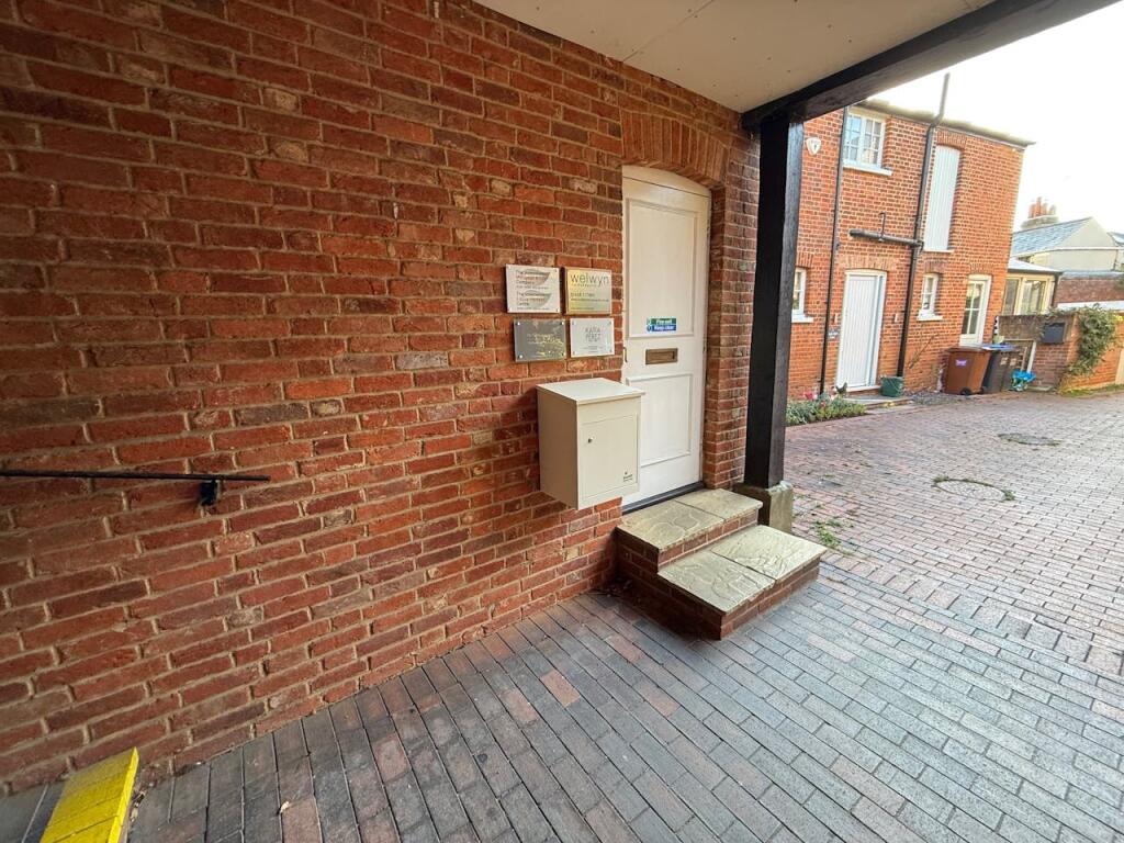 Additional image 8 of Wellingham House, 15 Church Street, Welwyn, AL6 9LN