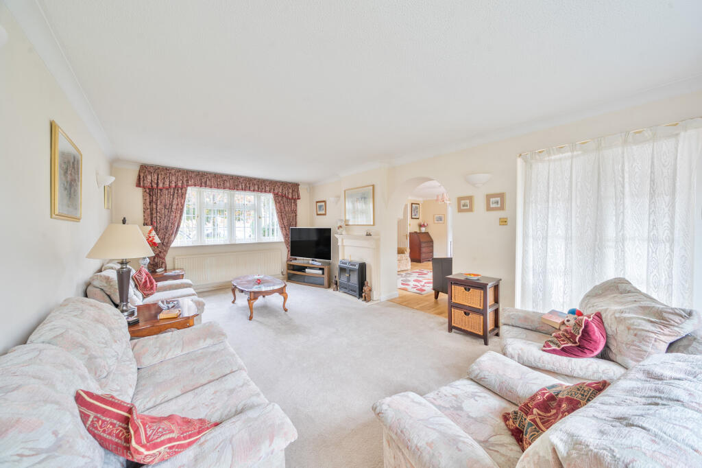 Additional image 4 of Aldwickbury Crescent, Harpenden, AL5
