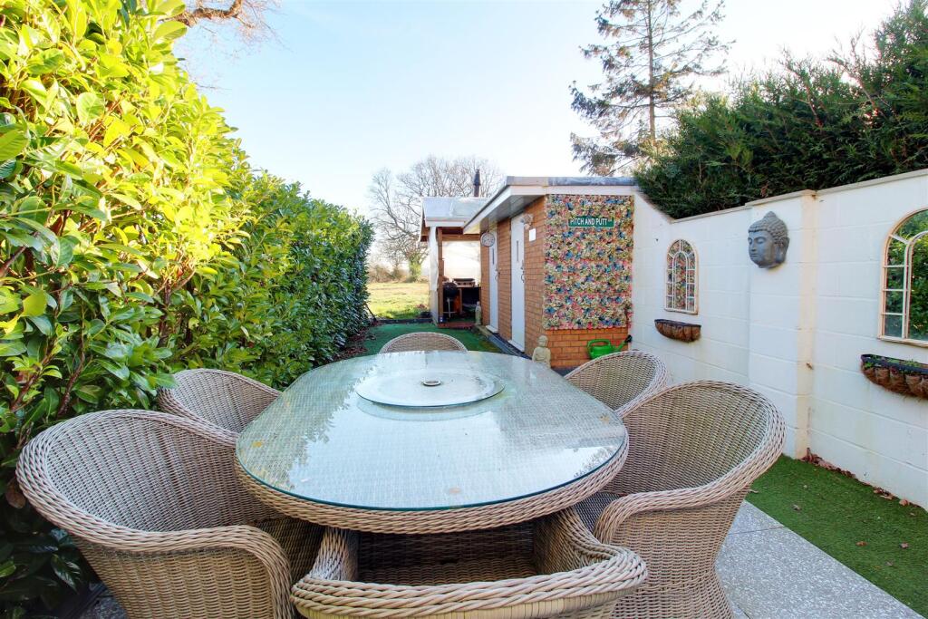 Additional image 10 of 26 Welham Manor, Welham Green