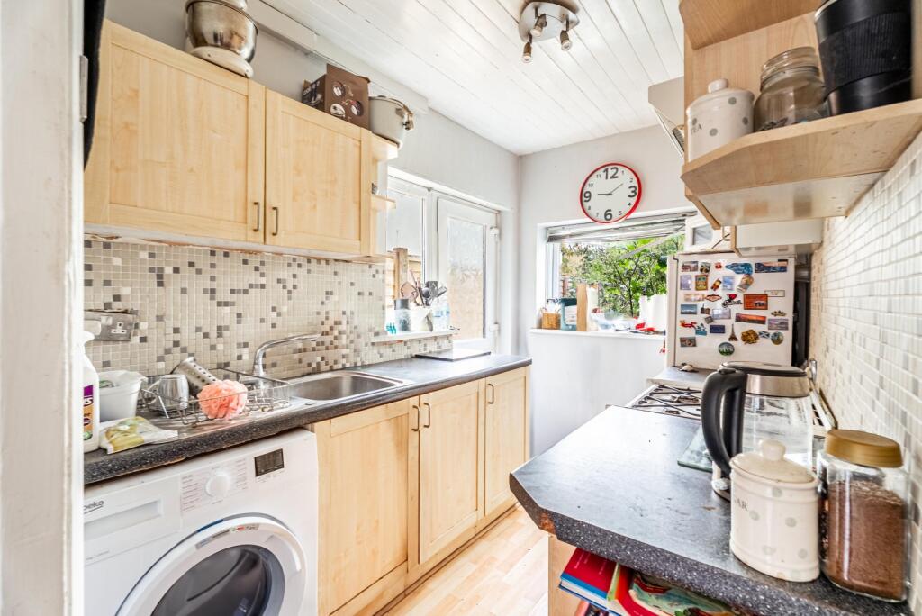 Additional image 5 of Wynchlands Crescent, St. Albans, Hertfordshire, AL4