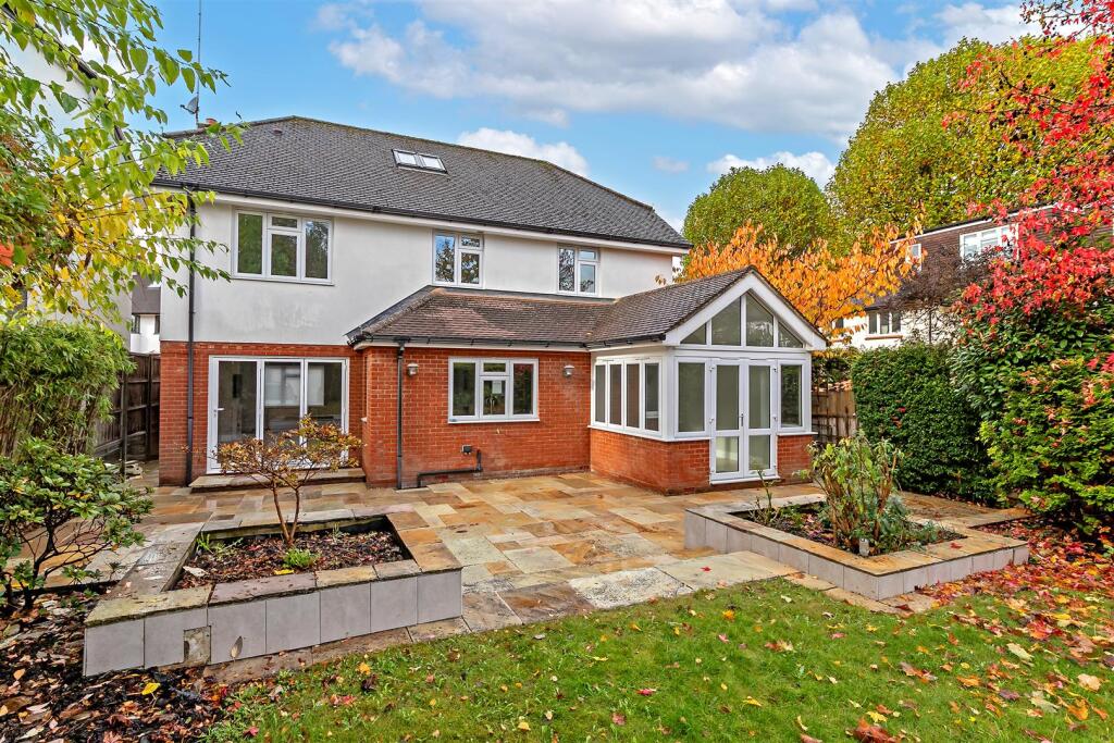 Additional image 54 of Sheppards Close, St Albans