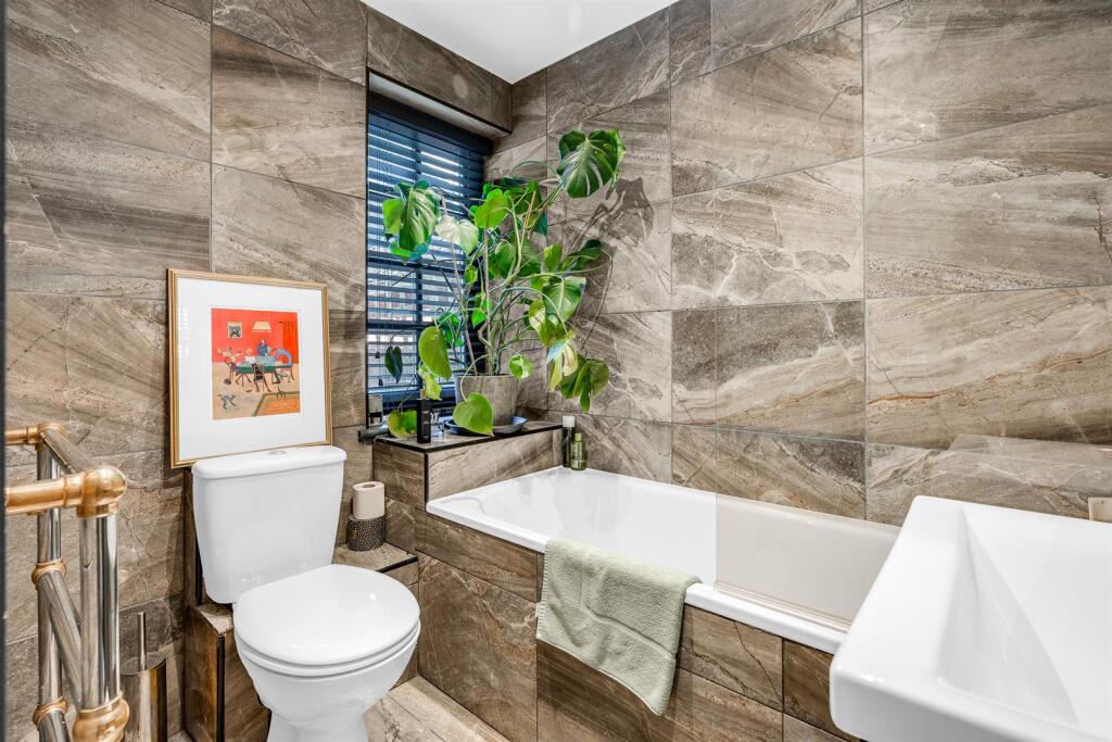 Additional image 38 of Rosecroft Lane, Welwyn