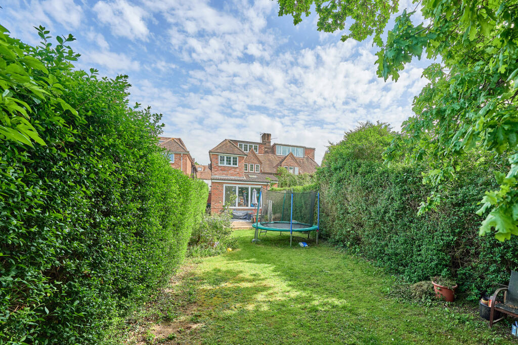 Additional image 14 of Barnfield Road, Harpenden, Hertfordshire, AL5