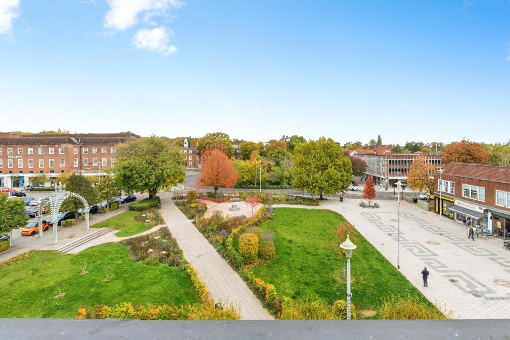 Additional image 14 of Stonehills, Welwyn Garden City