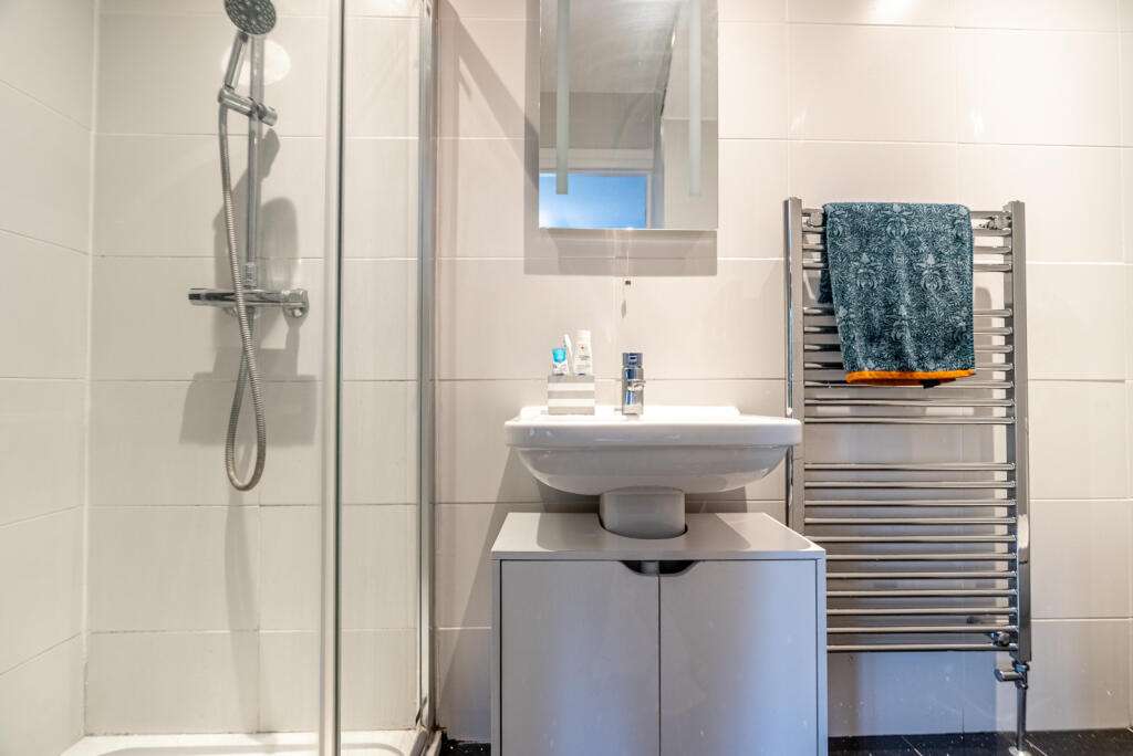 Additional image 13 of Barnfield Road, St. Albans, Hertfordshire, AL4