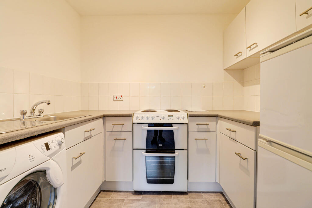 Additional image 4 of Robin Court, Westfield Road, Harpenden, AL5