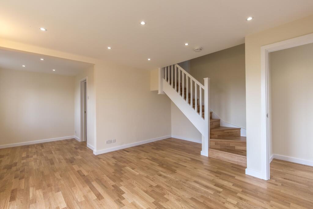 Additional image 11 of Stirling Way