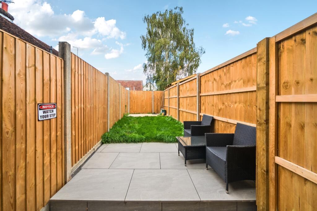 Additional image 18 of High Street Redbourn AL3