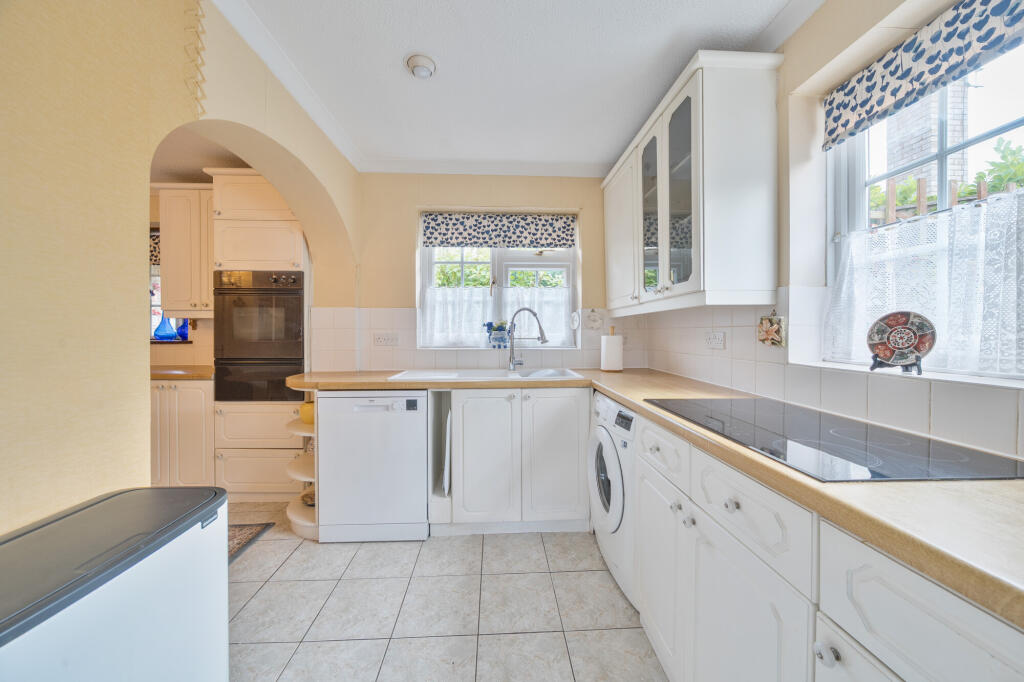 Additional image 12 of Aldwickbury Crescent, Harpenden, AL5
