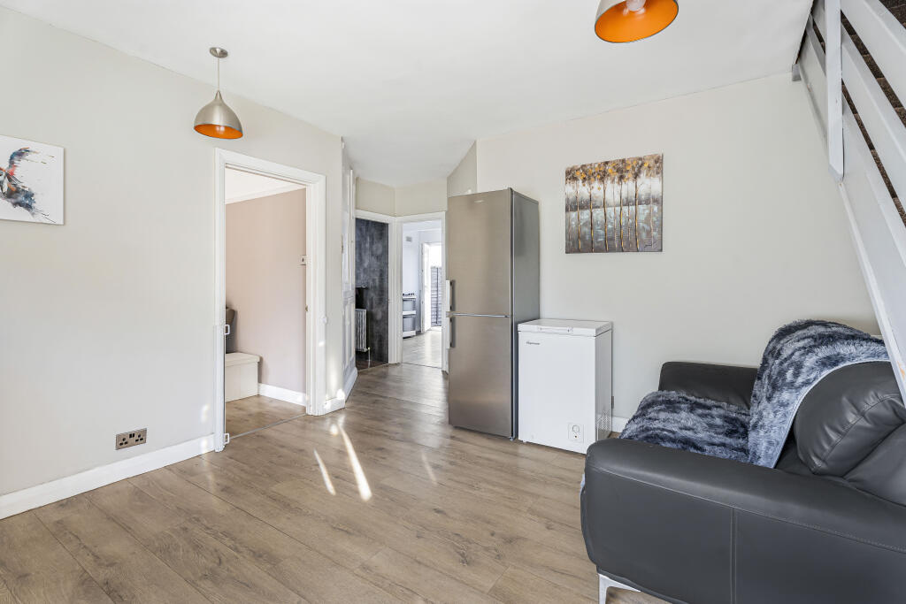 Additional image 24 of Batchwood Drive, St. Albans, Hertfordshire, AL3