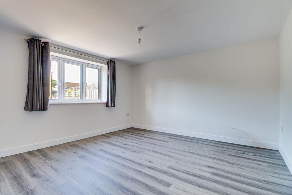 Additional image 3 of Grove Road, Harpenden, AL5