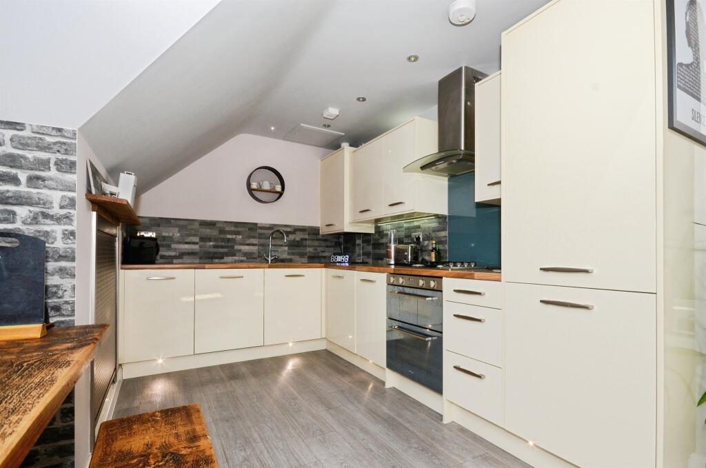 Additional image 13 of Millstone Way, Harpenden