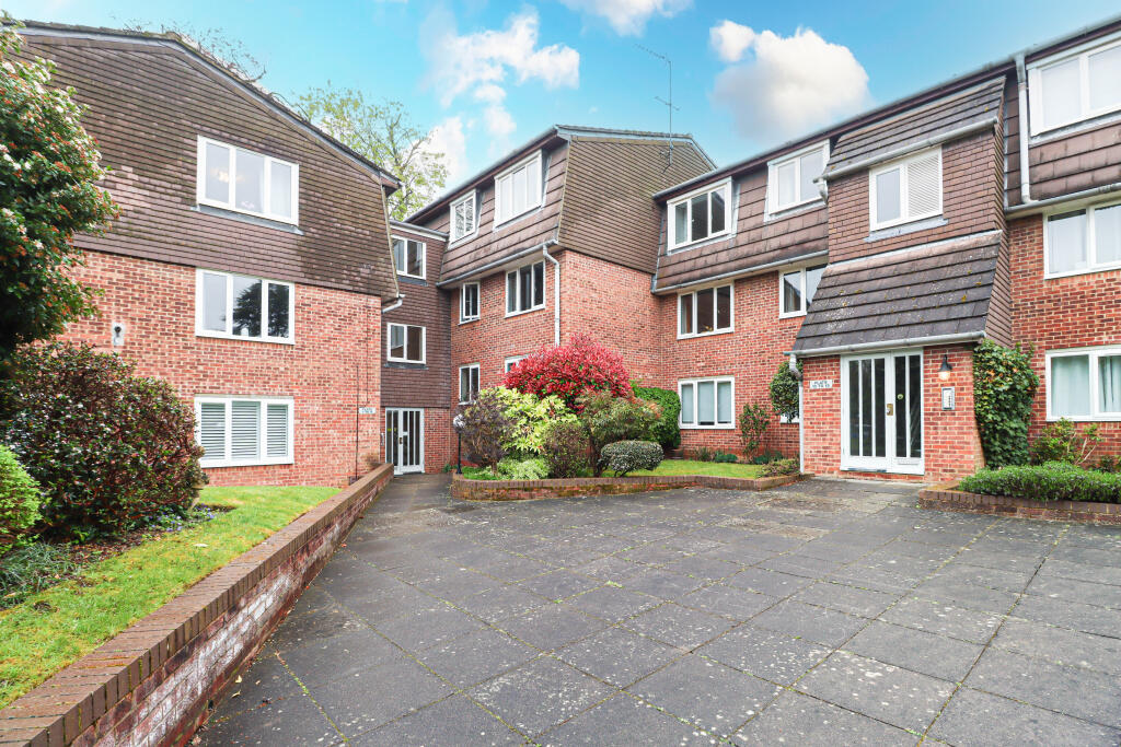 Additional image 12 of Douglas Road, Harpenden, AL5