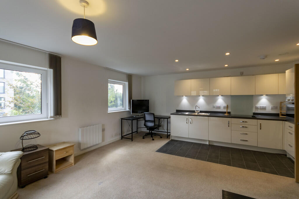 Additional image 4 of Madison Walk, Park Central, B15