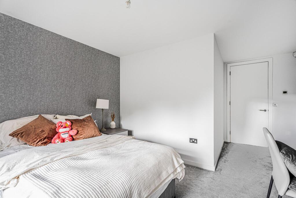 Additional image 14 of Brookmans Manor, Brookmans Park, AL9