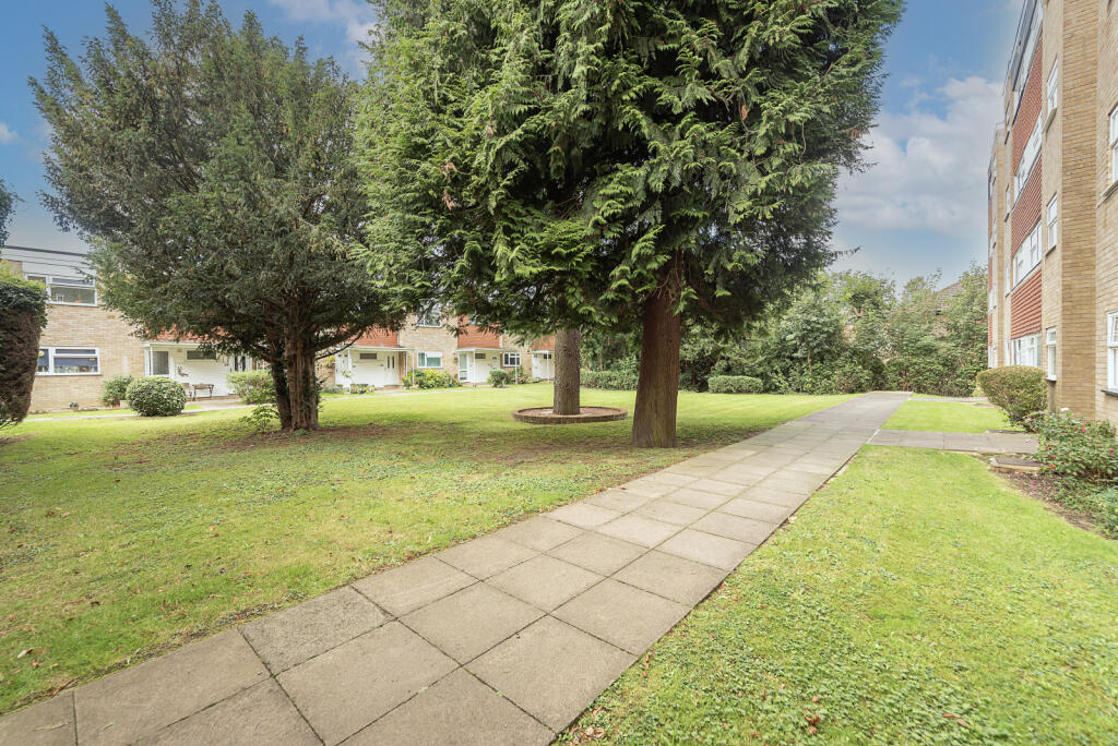 Additional image 8 of The Cedars, Milton Road, Harpenden, Hertfordshire, AL5