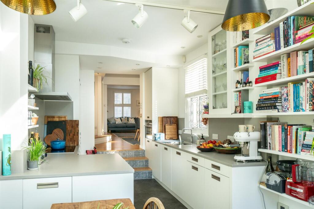 Additional image 9 of West View Road, St. Albans, Hertfordshire, AL3