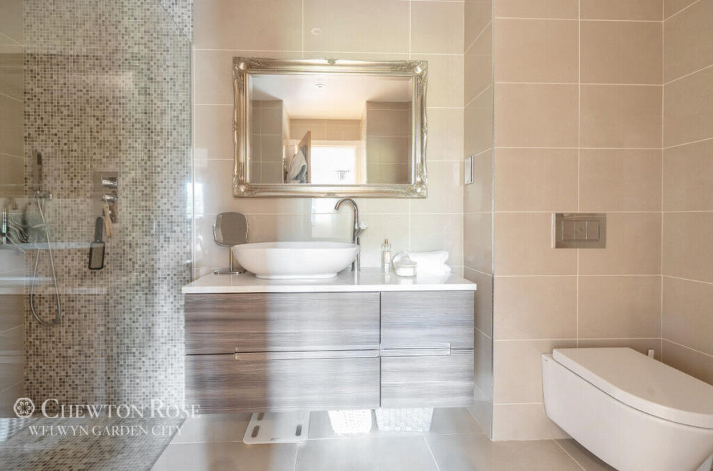 Additional image 16 of Sevenacres, Welwyn