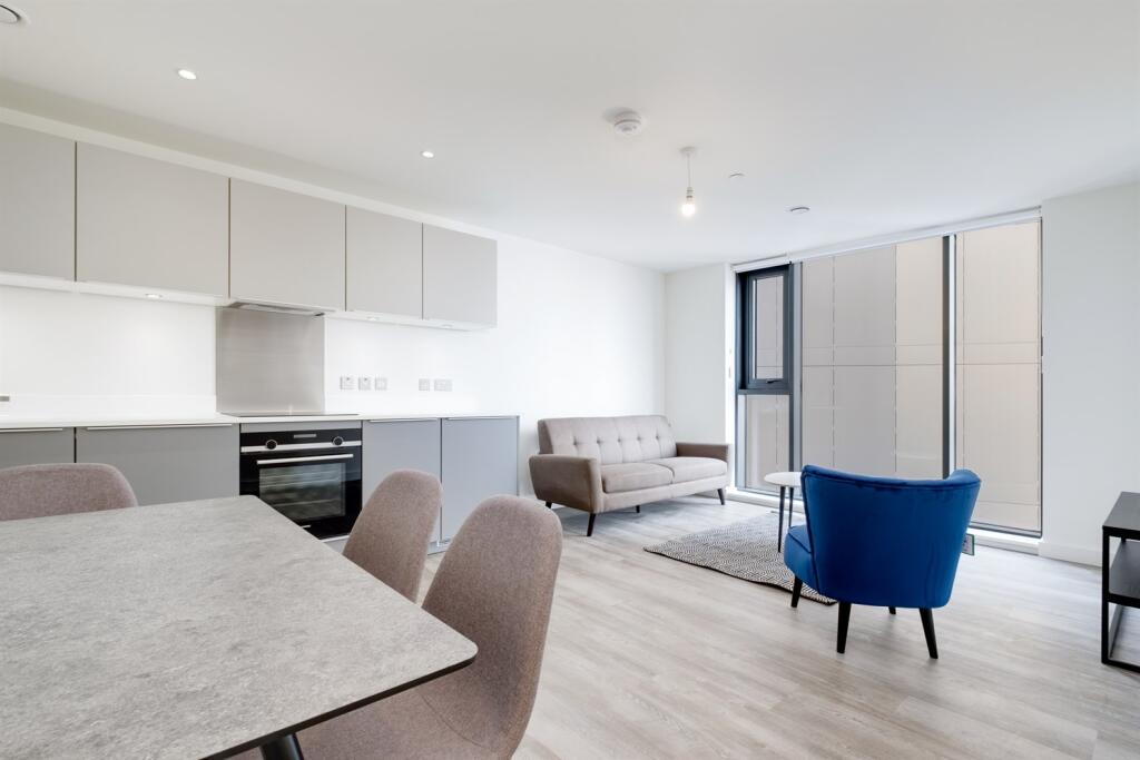 Additional image 4 of The Bank II, B16